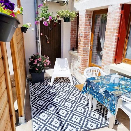 Gite Chez Bisset_2Chambres 4Personnes Lezoux エクステリア 写真